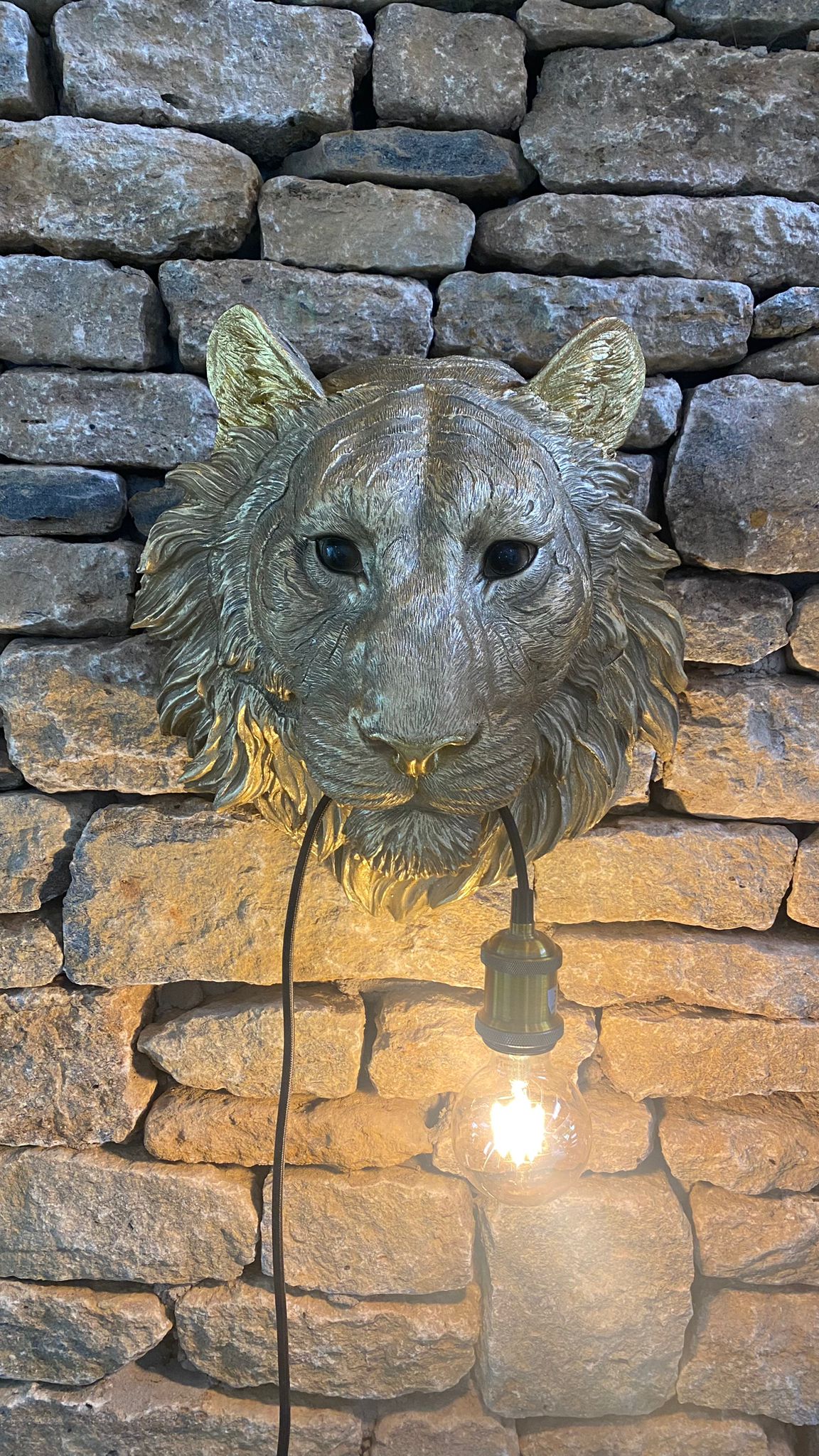 Lion Head Wall Light